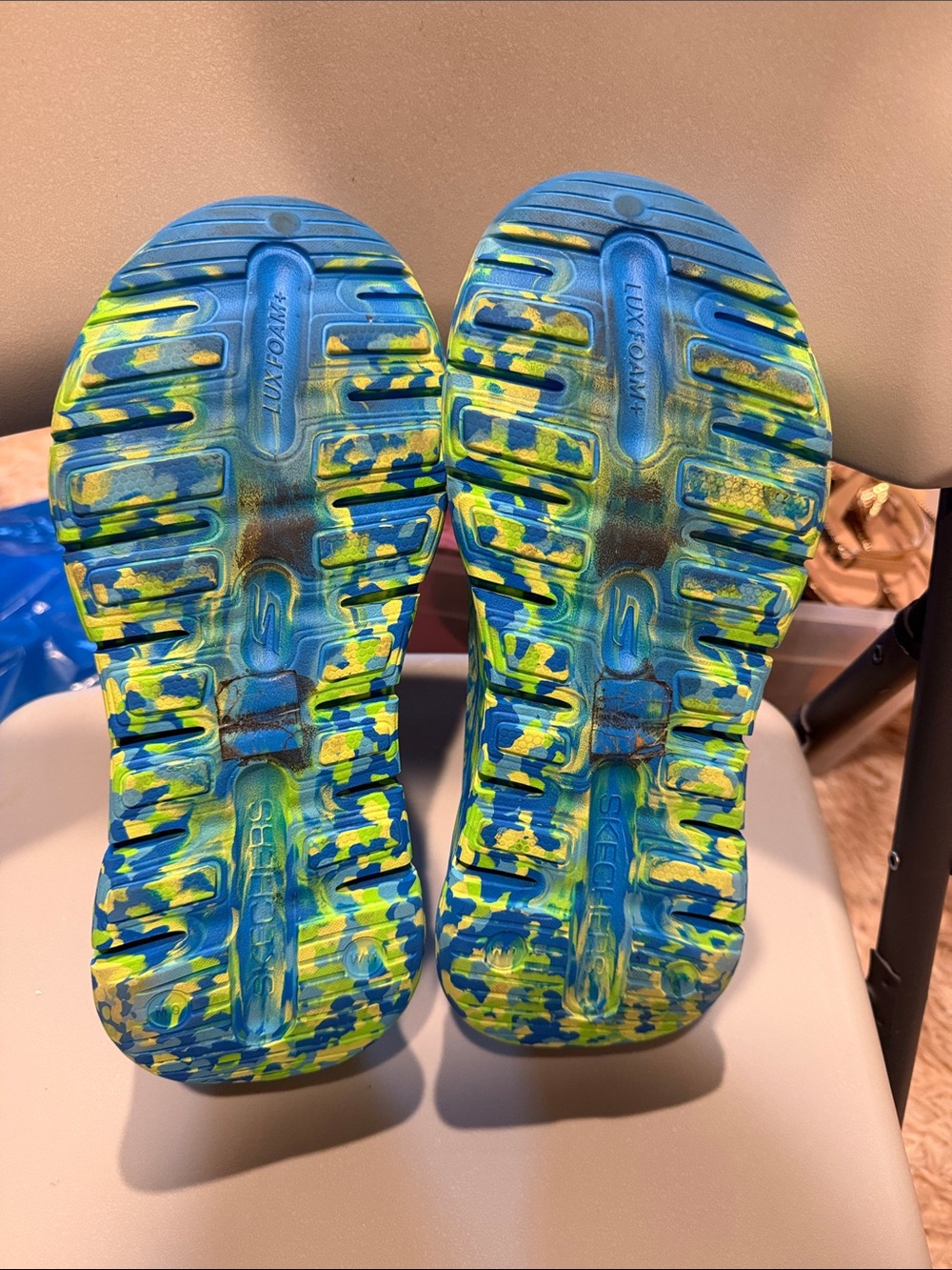 Skechers Kids Blue and Green Marbled Slip-On Clogs - Picture 2 of 4